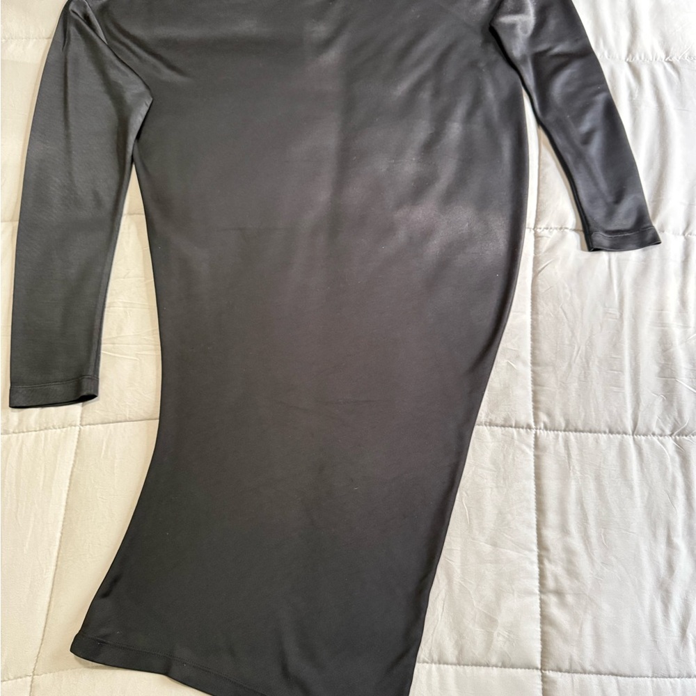 Alexander McQueen Elegant Black Long Sleeve Dress